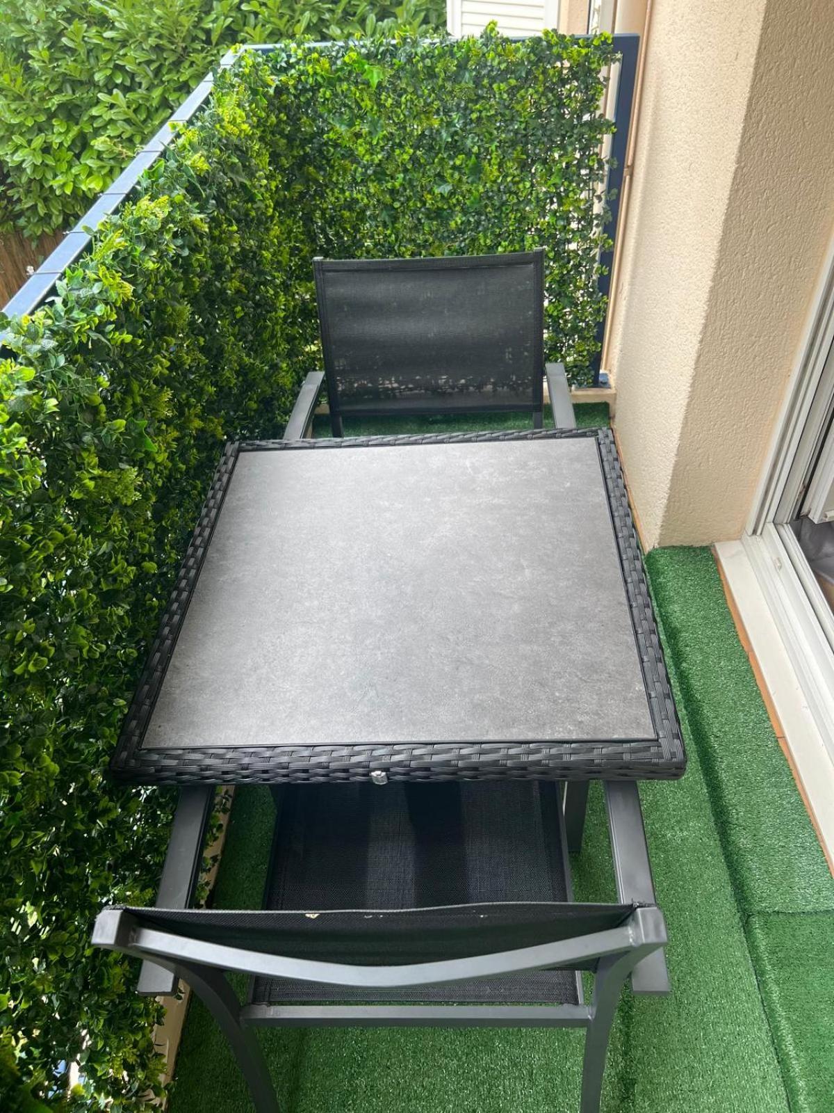 Champion Suites Sarcelles Eksteriør bilde